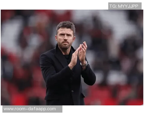 本福斯特称卡里克是曼联所需人才曼联球员面临的挑战无与伦比